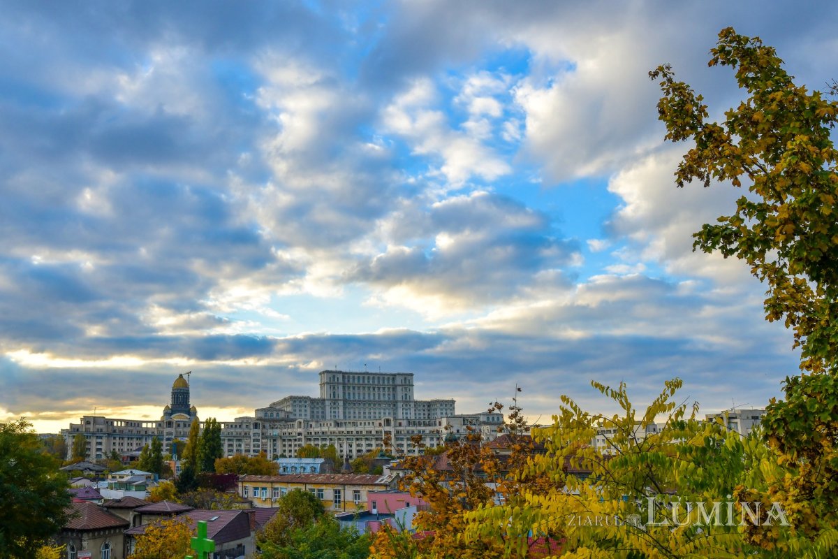 Rugăciune de seară în cinstea Ocrotitorului Bucureștilor pe Colina Bucuriei 190568