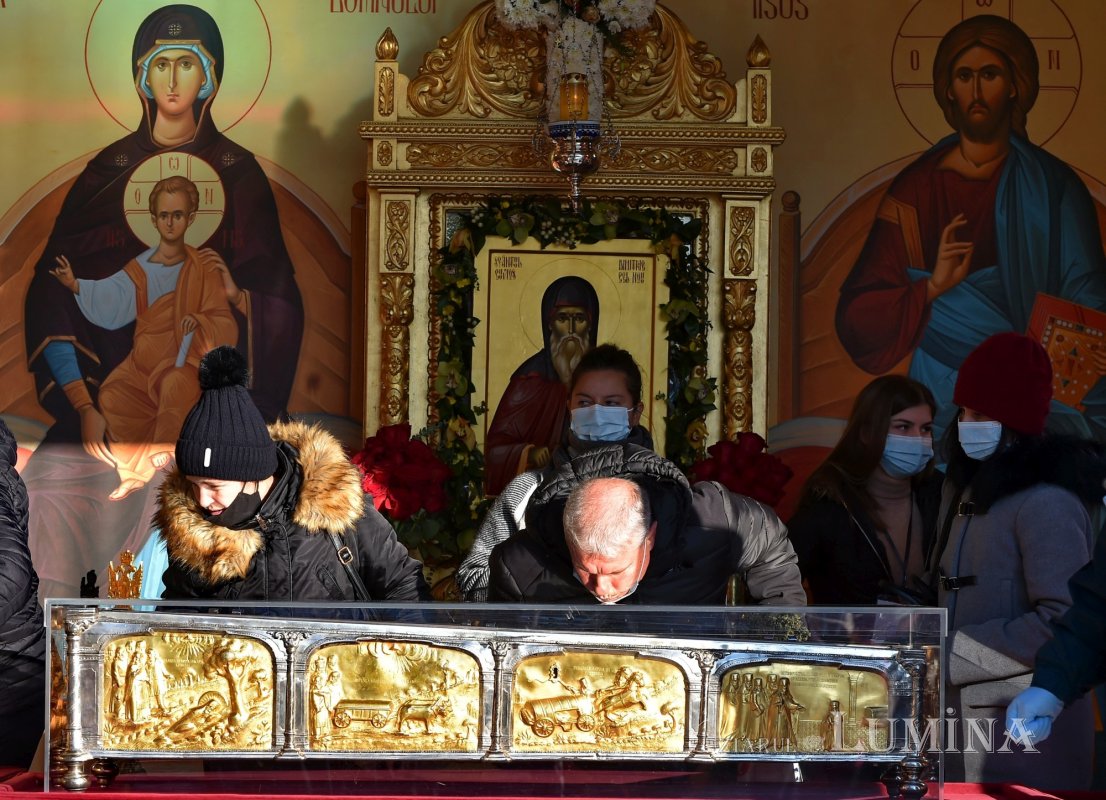 Binecuvântarea sfinților la hramul de toamnă al Catedralei Patriarhale 190772