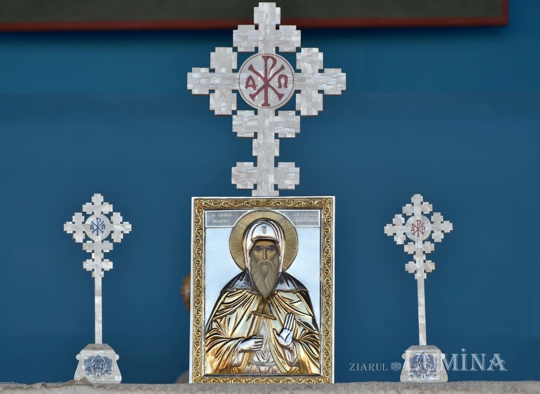 Binecuvântarea sfinților la hramul de toamnă al Catedralei Patriarhale 190794