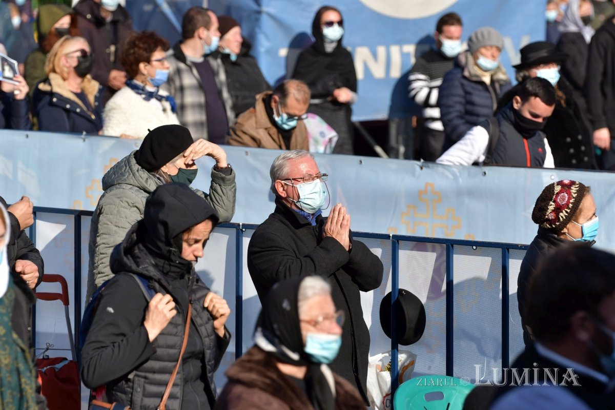 Binecuvântarea sfinților la hramul de toamnă al Catedralei Patriarhale 190875