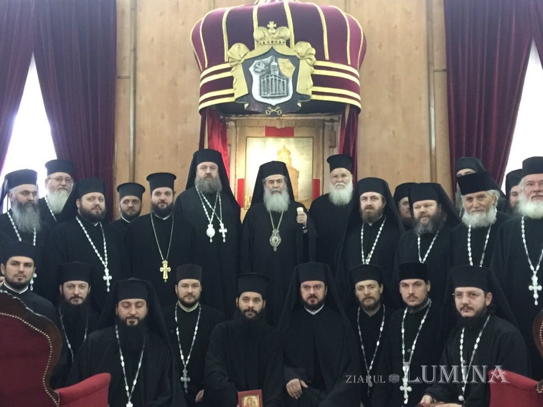 Întâlnirea sfinţilor şi a românilor de pretutindeni pe Colina Bucuriei 190520