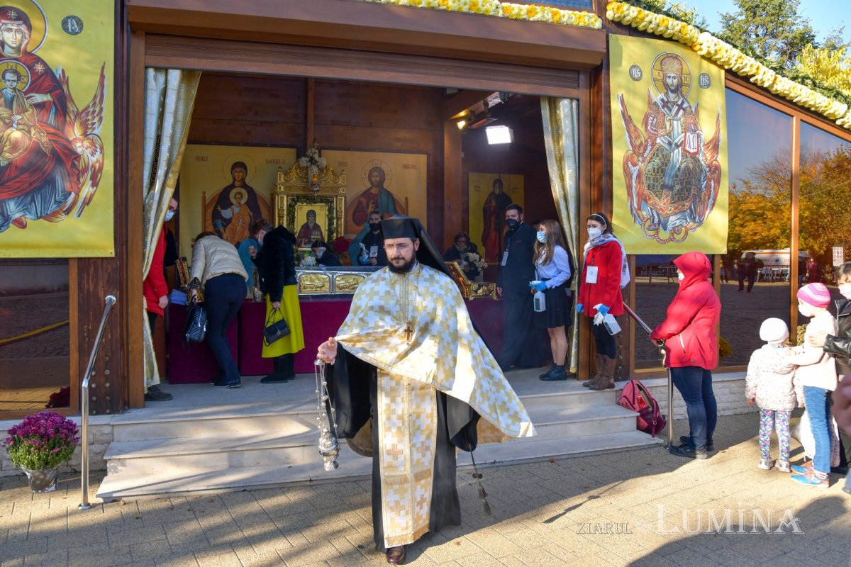 Priveghere în cinstea Sfântului Ierarh Iachint la Catedrala Patriarhală 190890