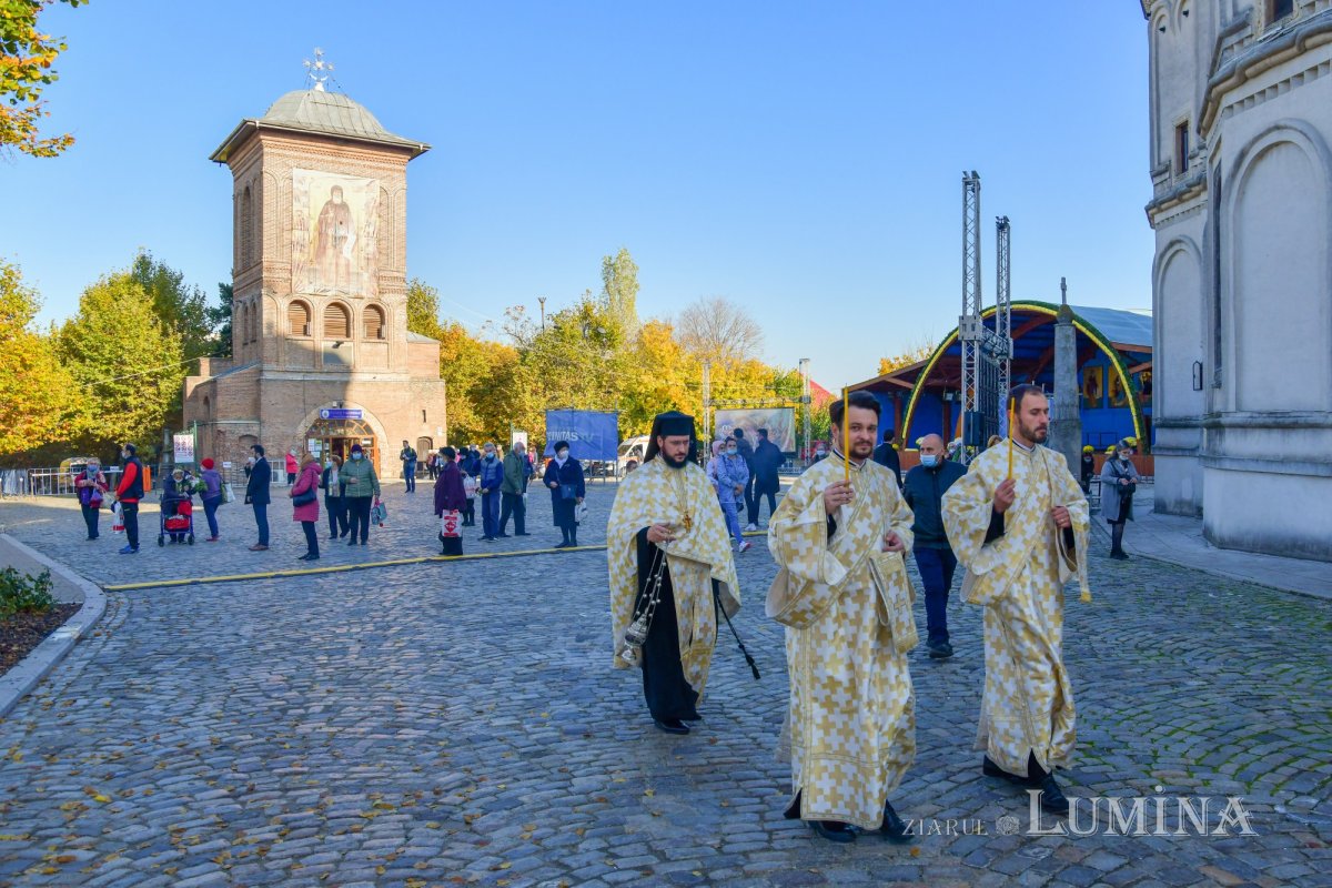 Priveghere în cinstea Sfântului Ierarh Iachint la Catedrala Patriarhală 190891