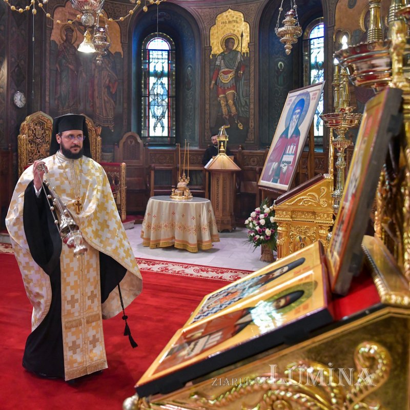 Priveghere în cinstea Sfântului Ierarh Iachint la Catedrala Patriarhală 190895