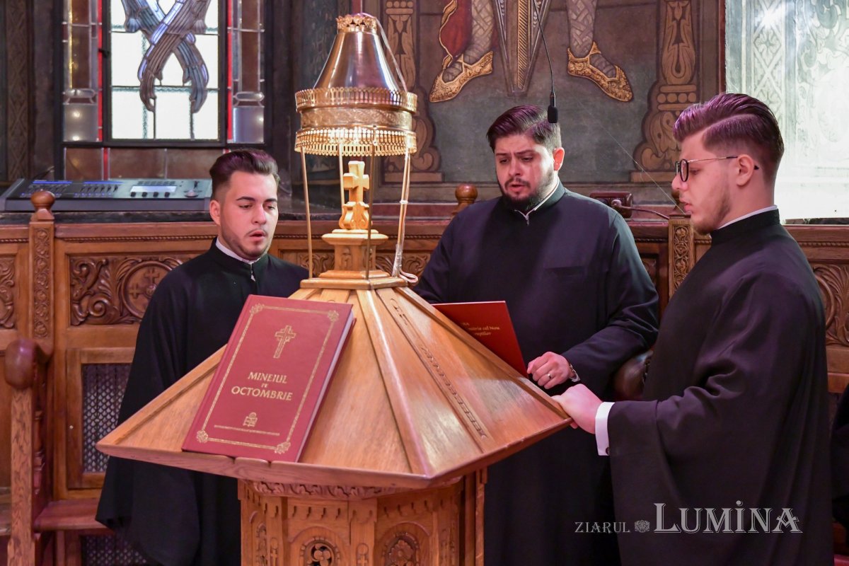 Priveghere în cinstea Sfântului Ierarh Iachint la Catedrala Patriarhală 190897