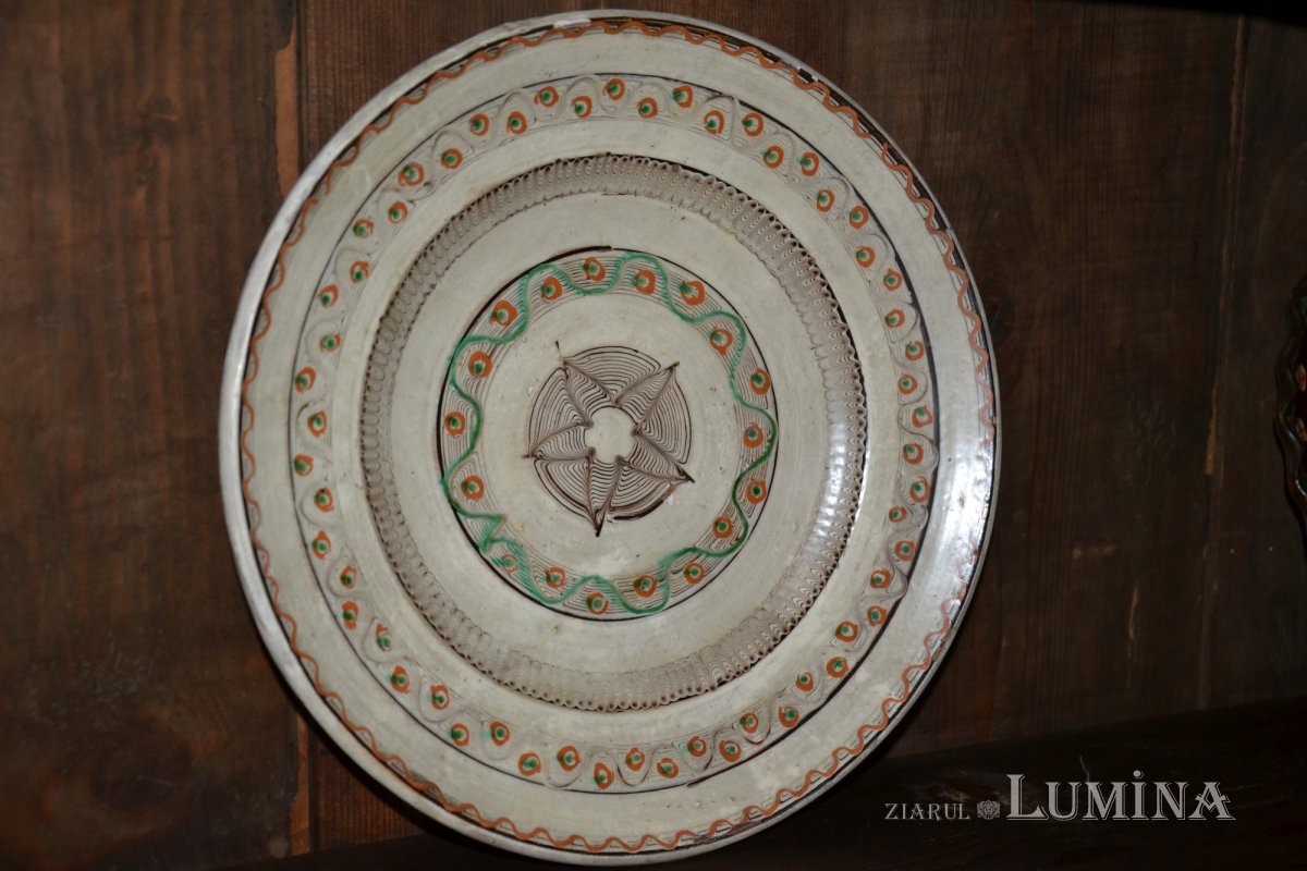 Satul culelor oltenești 191081