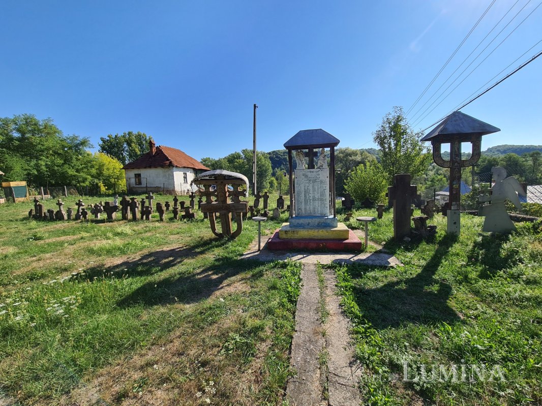 Satul culelor oltenești 191085