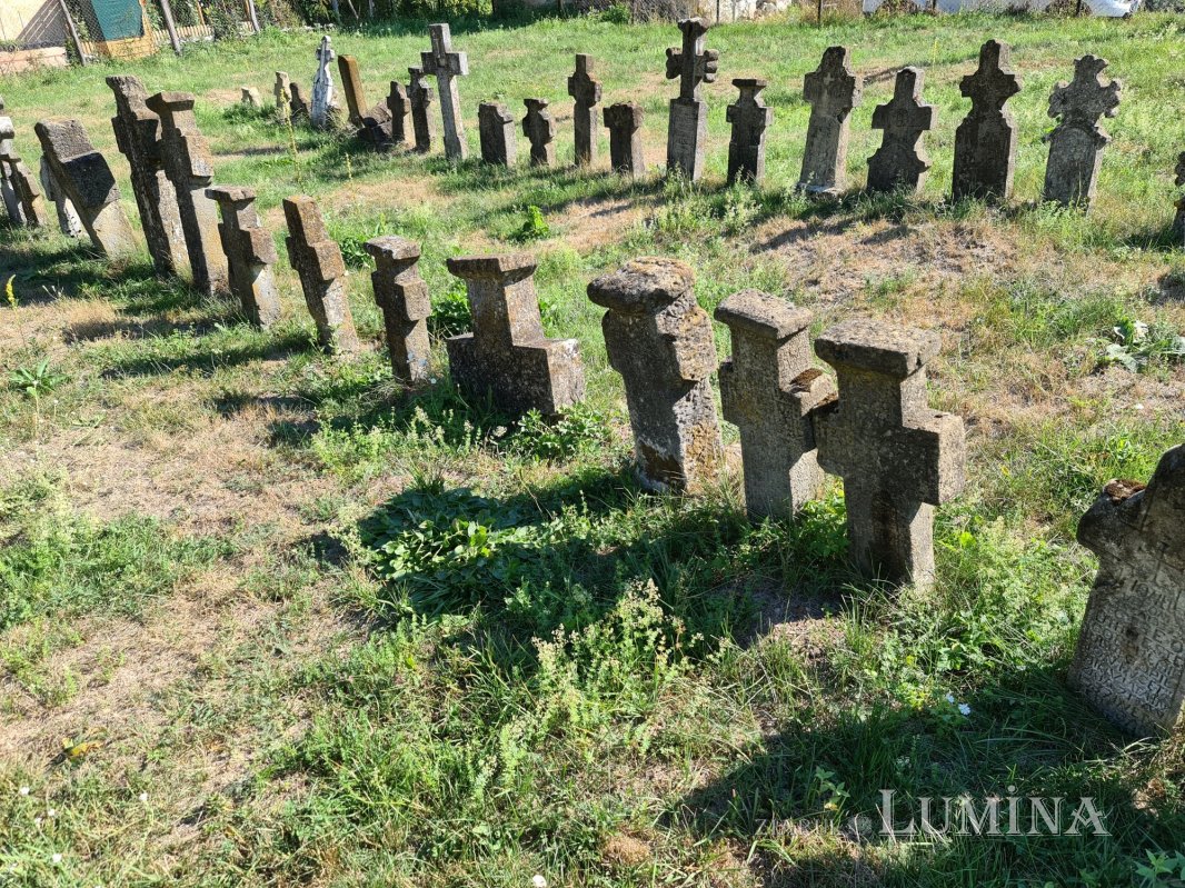 Satul culelor oltenești 191087