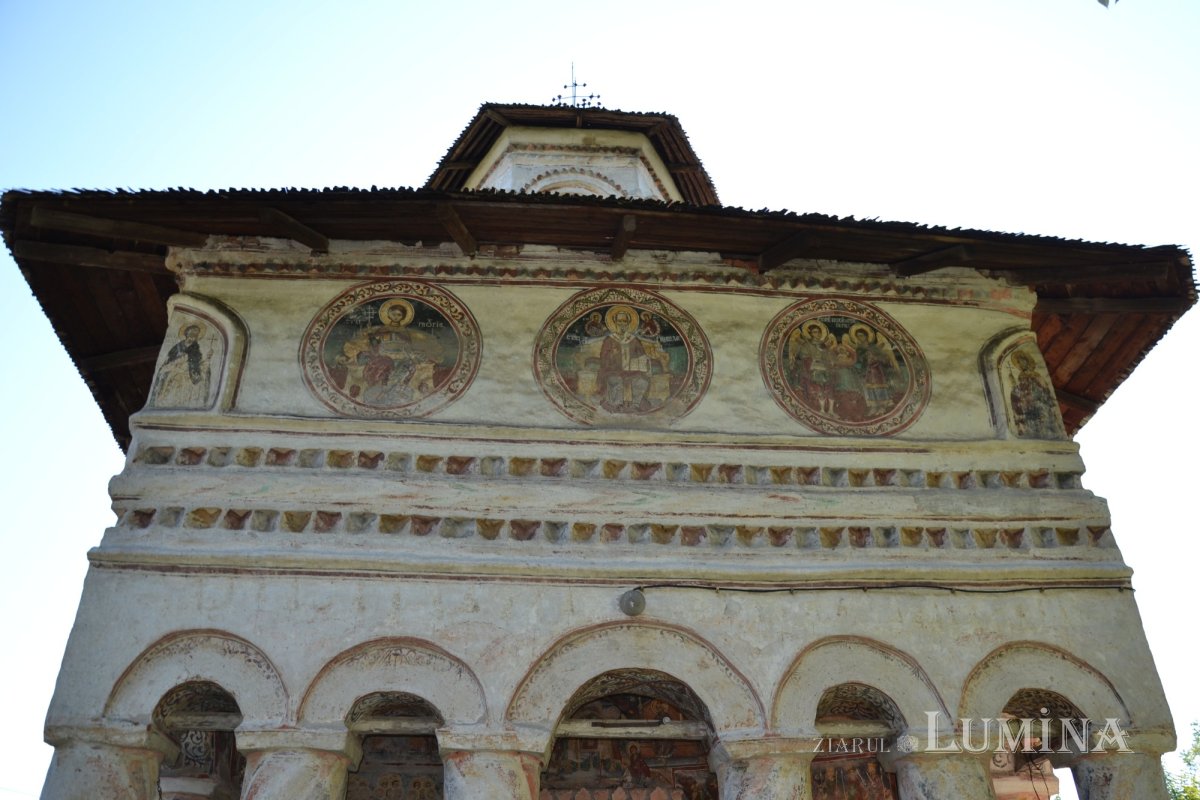 Satul culelor oltenești 191089