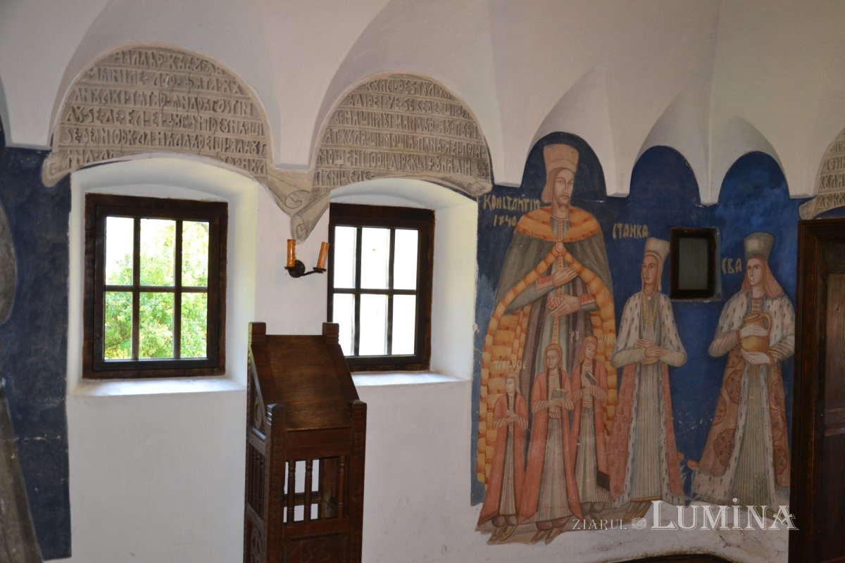 Satul culelor oltenești 191095