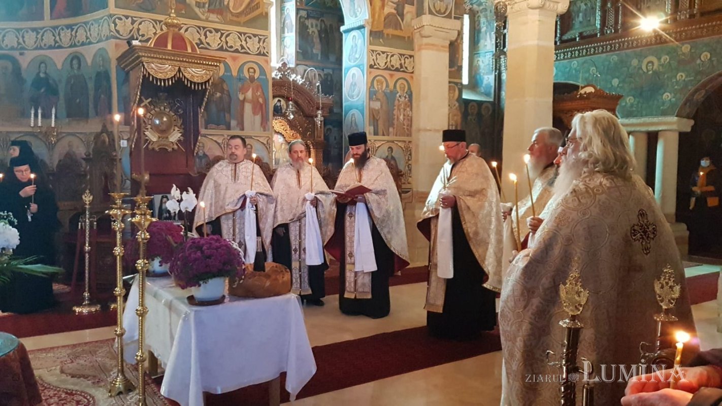 Comemorare la Văratic: 20 de ani de la trecerea la cele veșnice a stareței Nazaria Niță 191187