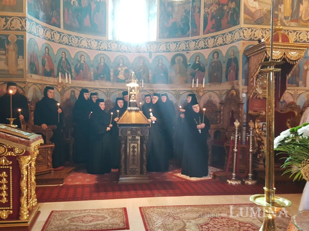 Comemorare la Văratic: 20 de ani de la trecerea la cele veșnice a stareței Nazaria Niță 191188
