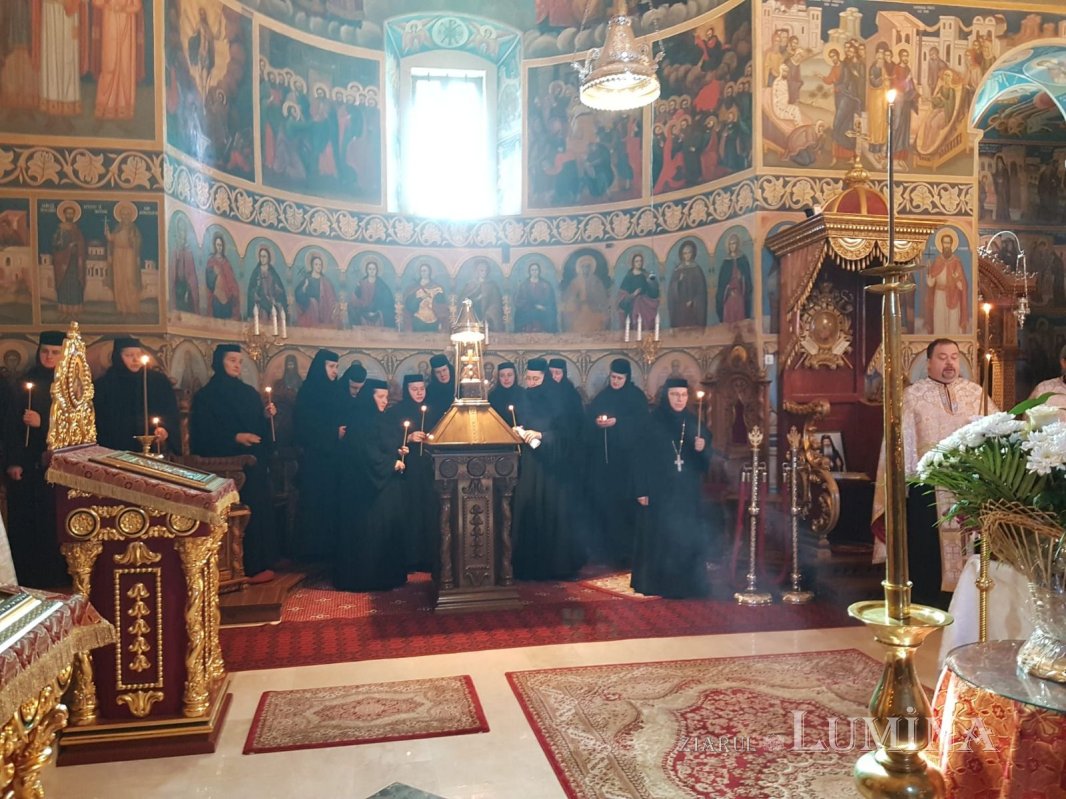 Comemorare la Văratic: 20 de ani de la trecerea la cele veșnice a stareței Nazaria Niță 191190