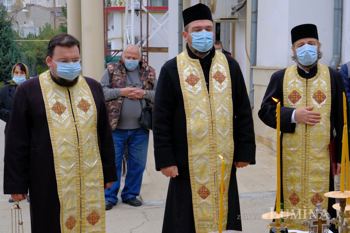 Rugăciune de pomenire a victimelor de la clubul Colectiv 191149