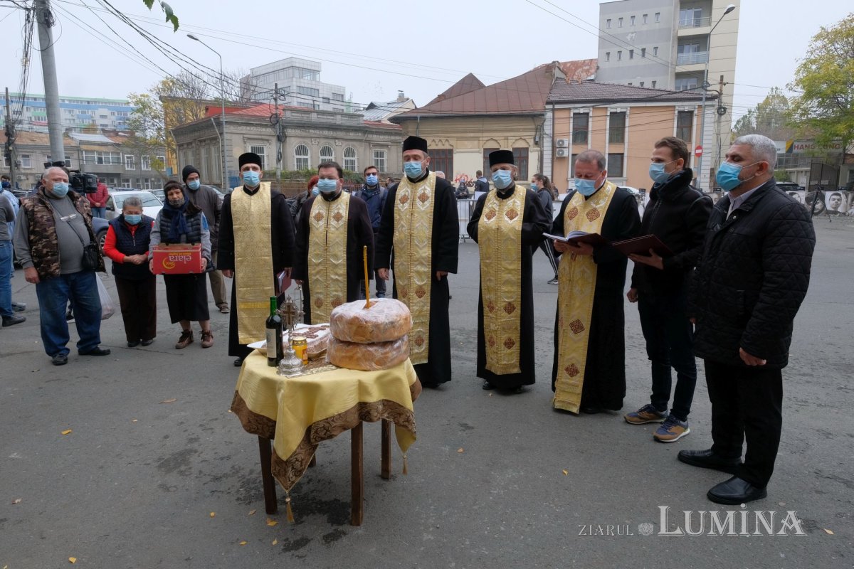 Rugăciune de pomenire a victimelor de la clubul Colectiv 191175