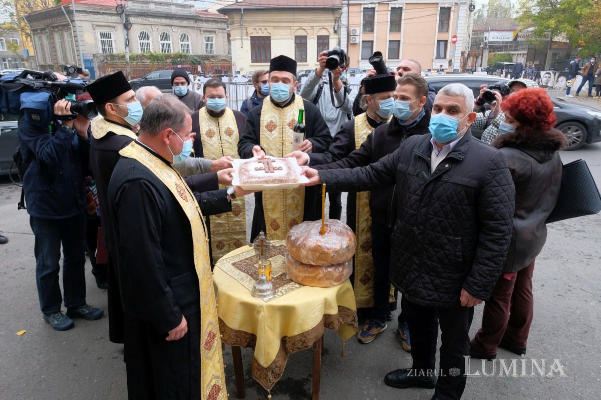 Rugăciune de pomenire a victimelor de la clubul Colectiv 191176