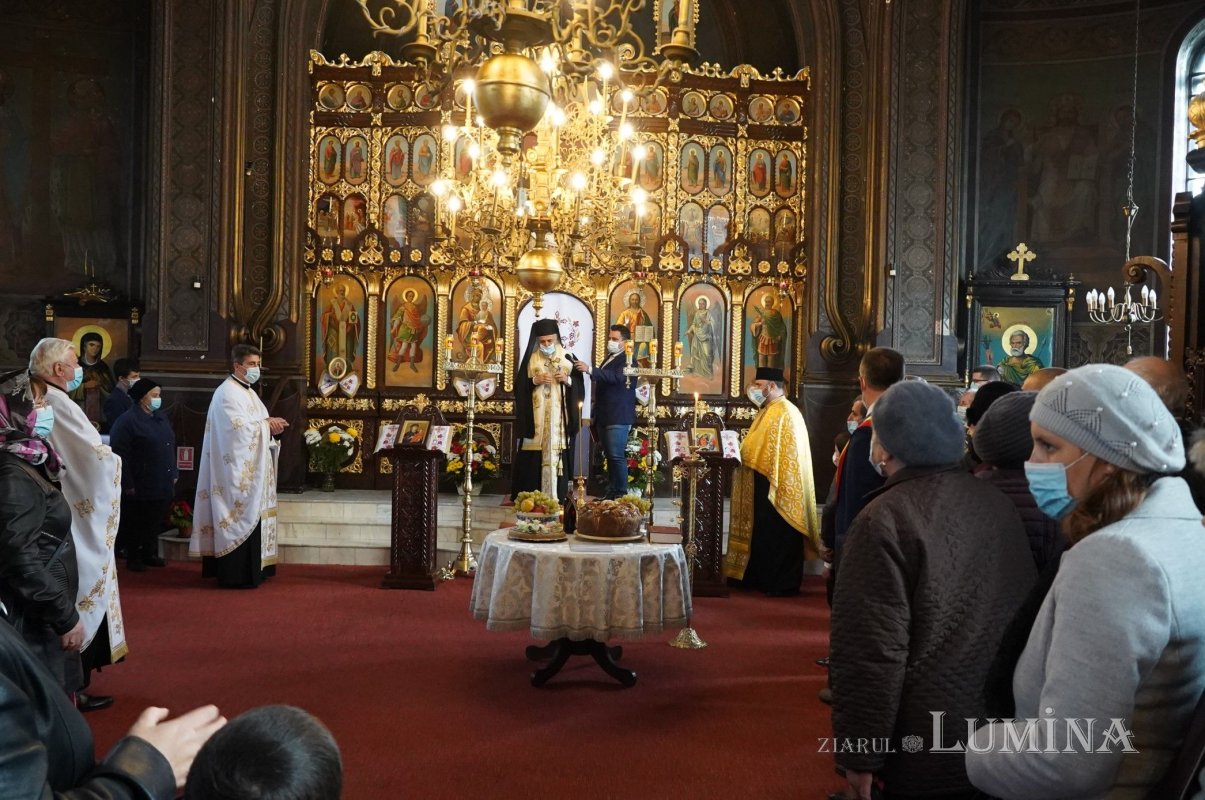 Binecuvântare la cripta filantropilor Nedelcu şi Ana Chercea 191220