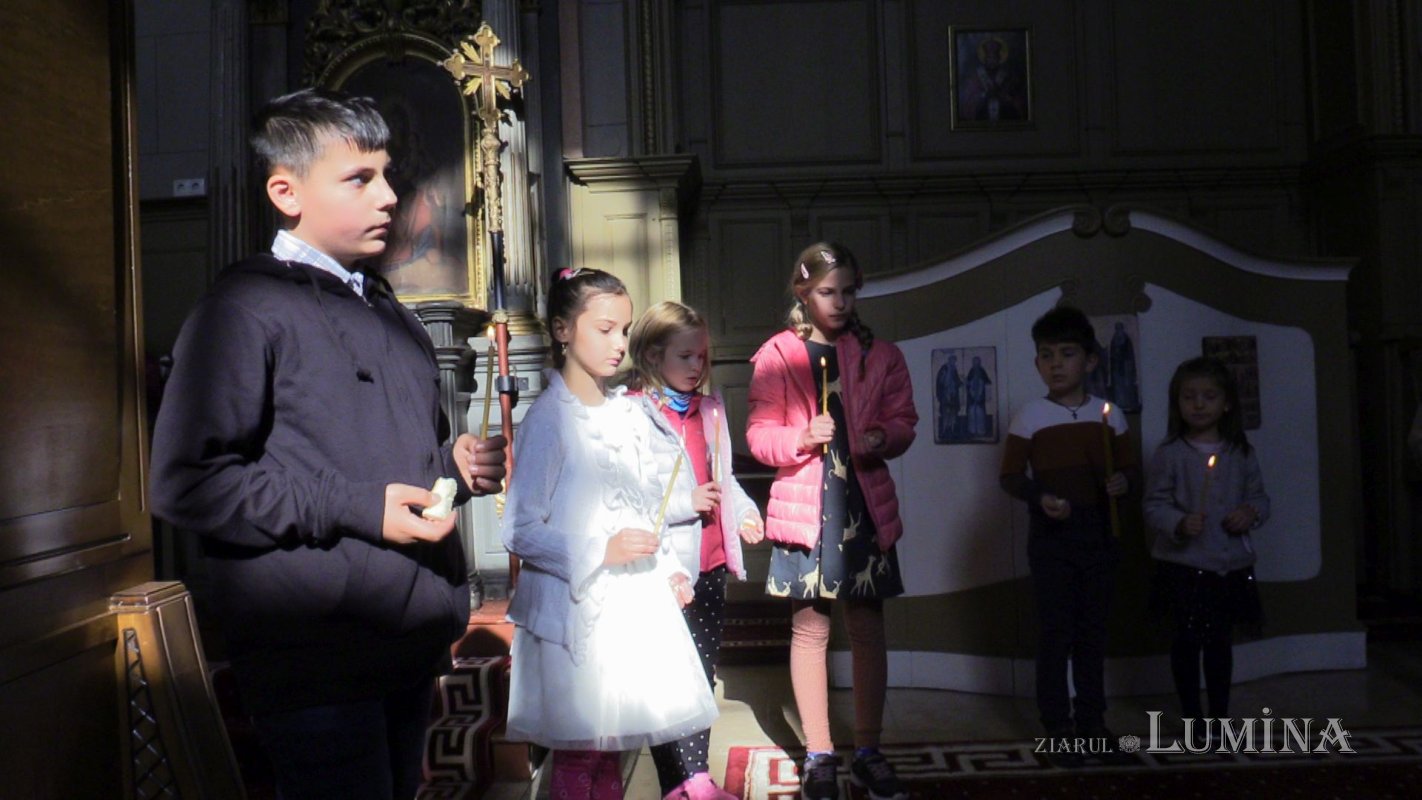 Slujire arhierească la Catedrala Episcopală din Giula, în Duminica a 22-a după Rusalii 191237