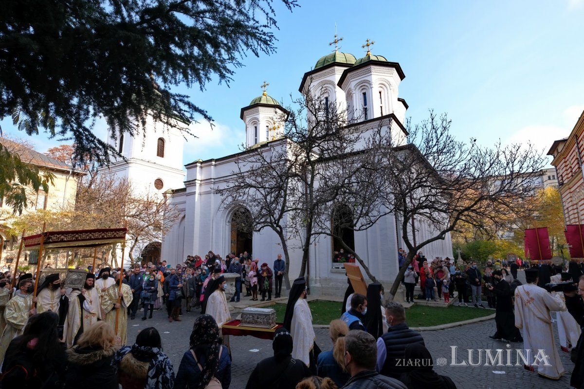 A început sărbătoarea Sfântului Ierarh Nectarie în Capitală 191836