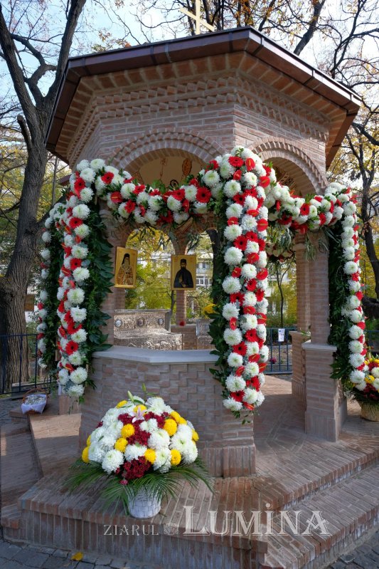 A început sărbătoarea Sfântului Ierarh Nectarie în Capitală 191858