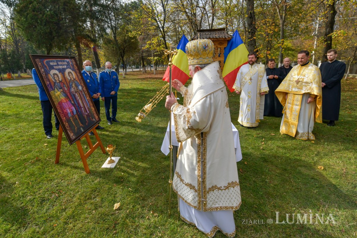 Jandarmii bucureşteni s-au rugat ocrotitorilor cerești 191990