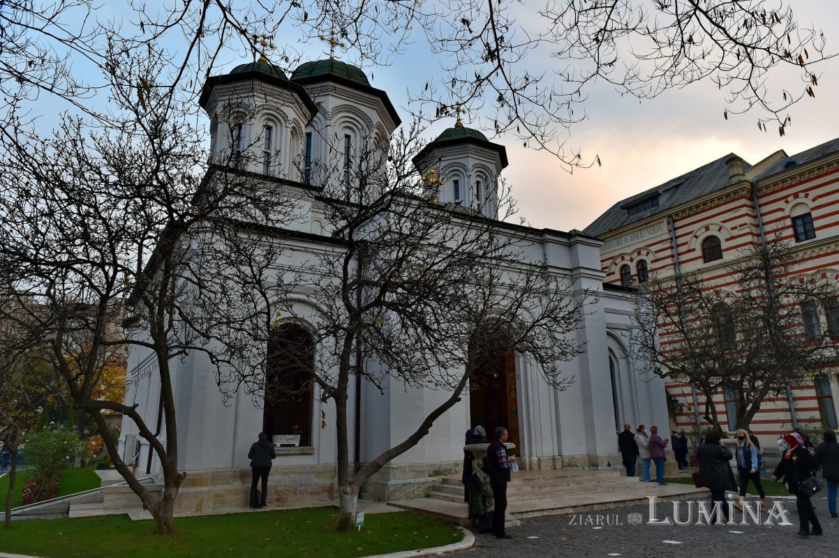 Laudă de seară adusă ierarhului tămăduitor de la Eghina 192014
