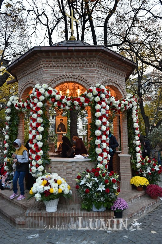 Laudă de seară adusă ierarhului tămăduitor de la Eghina 192016