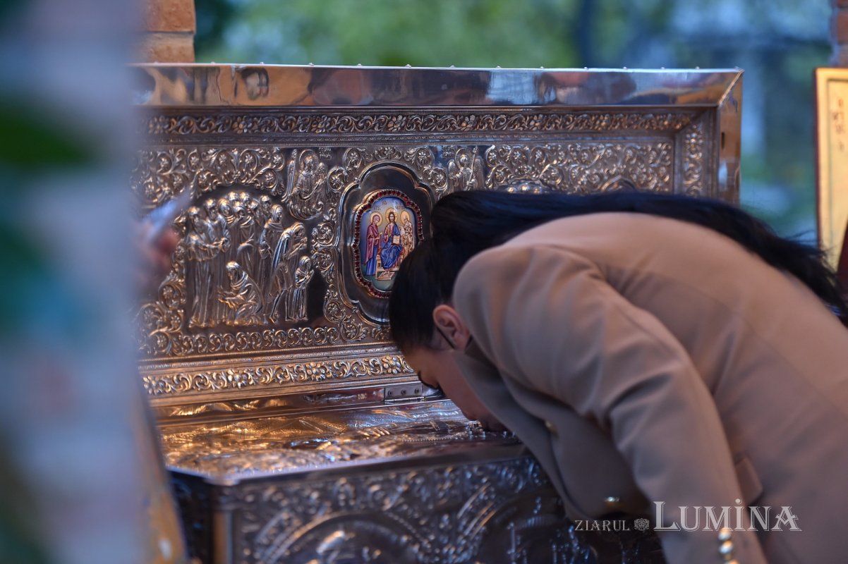 Laudă de seară adusă ierarhului tămăduitor de la Eghina 192022