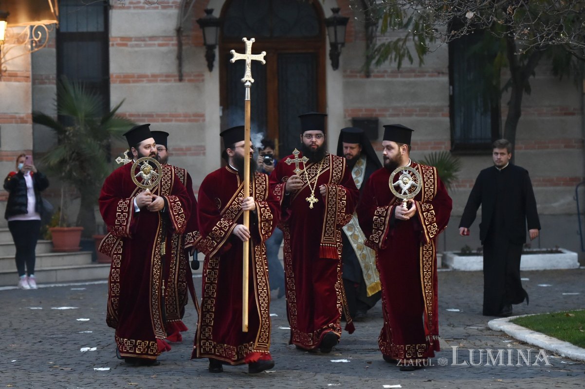 Laudă de seară adusă ierarhului tămăduitor de la Eghina 192033