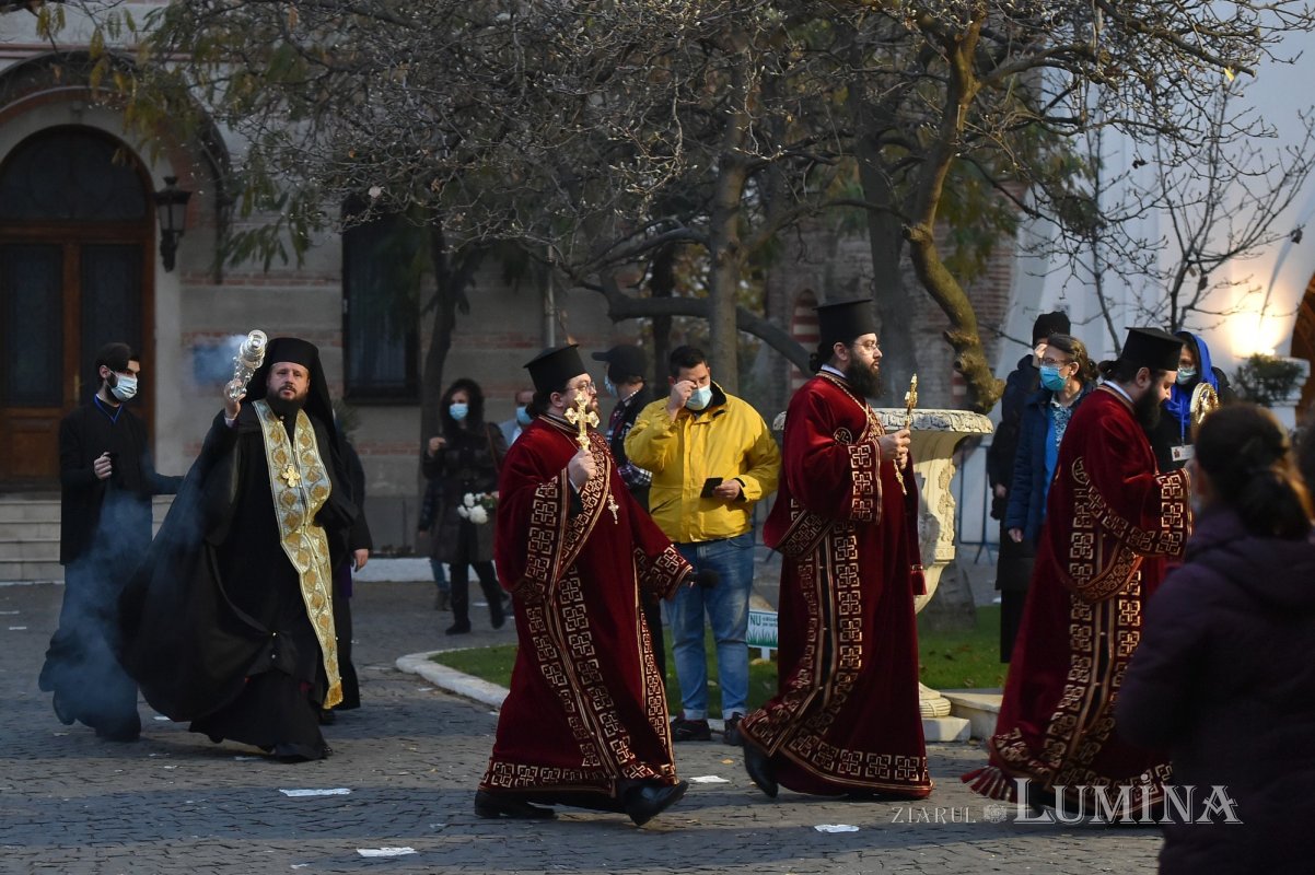 Laudă de seară adusă ierarhului tămăduitor de la Eghina 192034
