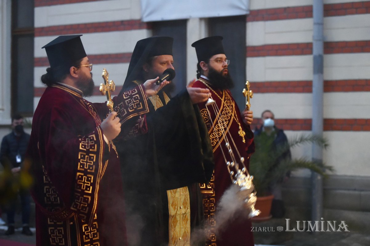 Laudă de seară adusă ierarhului tămăduitor de la Eghina 192035