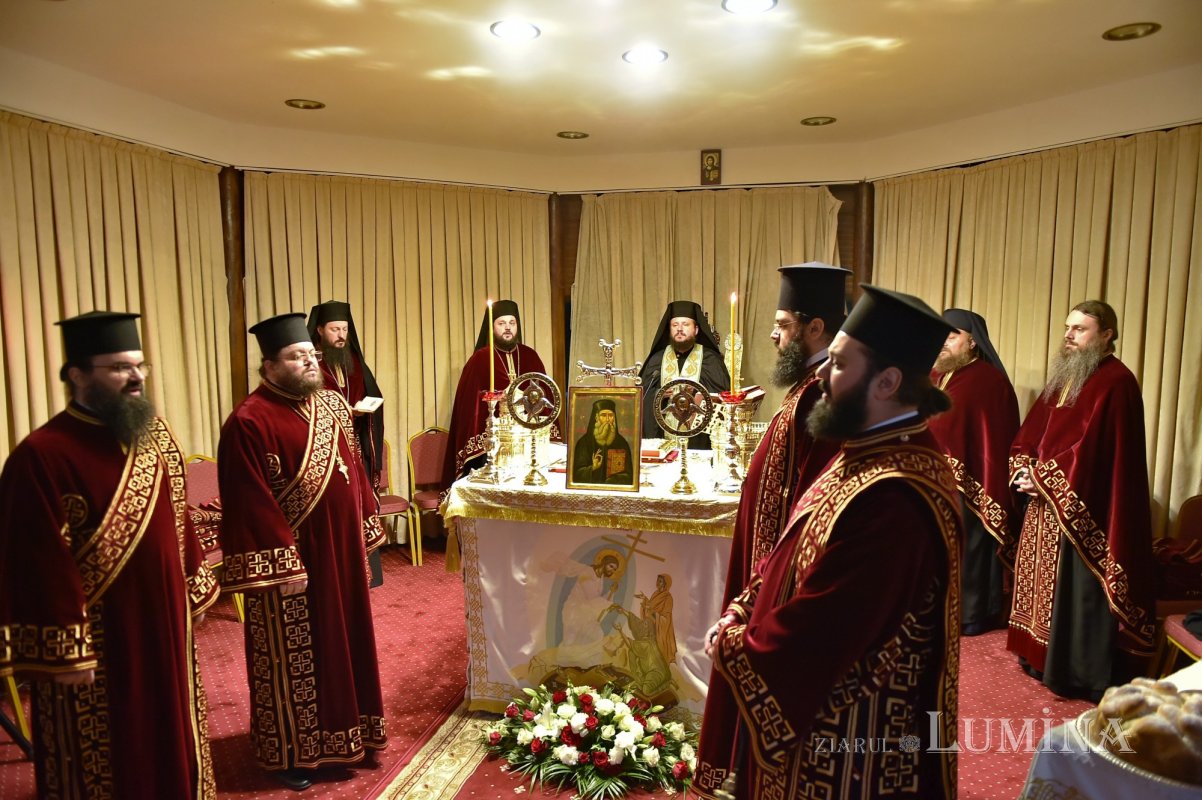 Laudă de seară adusă ierarhului tămăduitor de la Eghina 192037