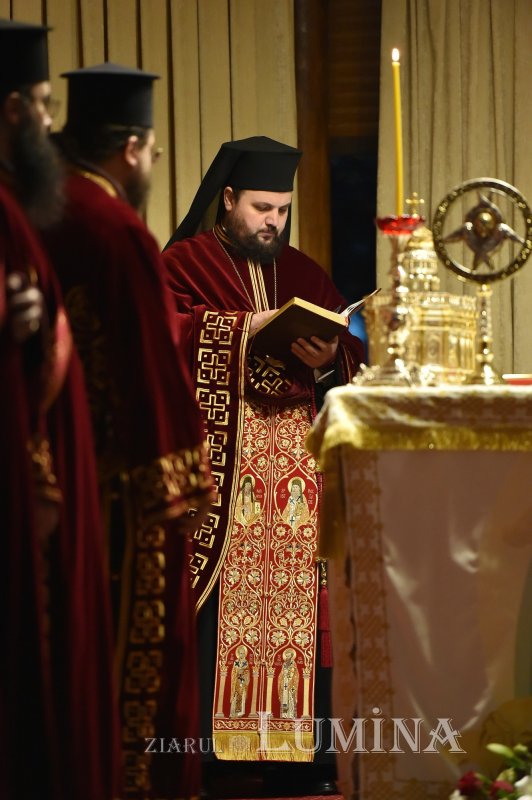 Laudă de seară adusă ierarhului tămăduitor de la Eghina 192038