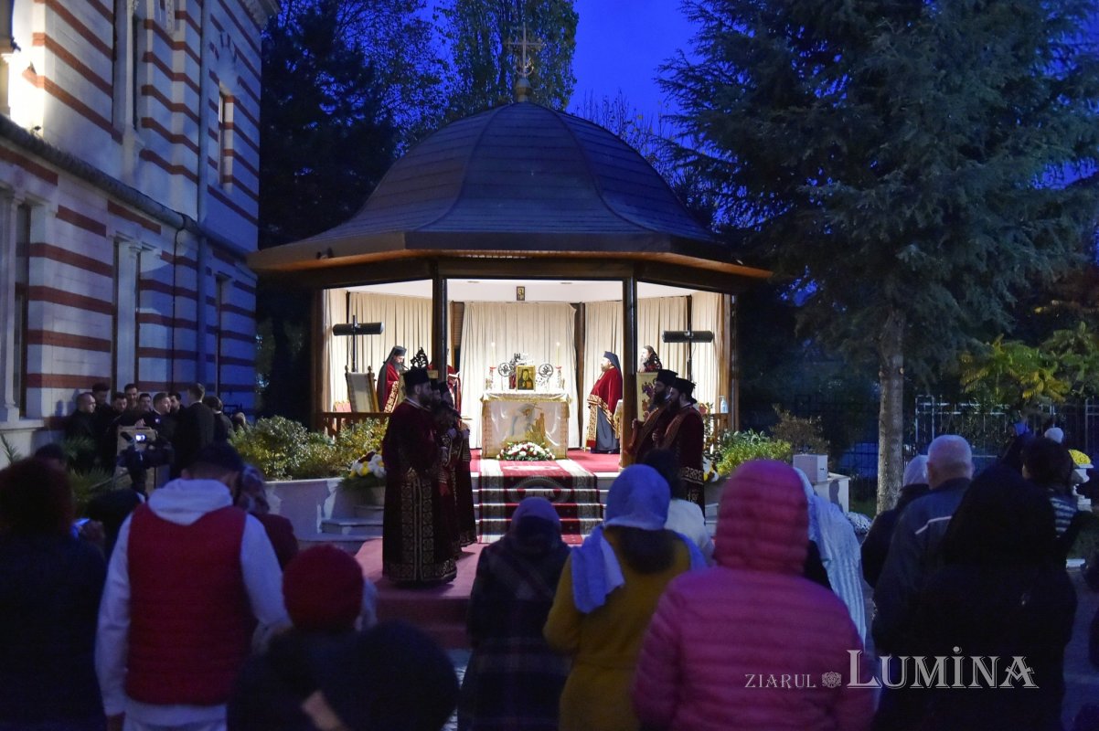 Laudă de seară adusă ierarhului tămăduitor de la Eghina 192044