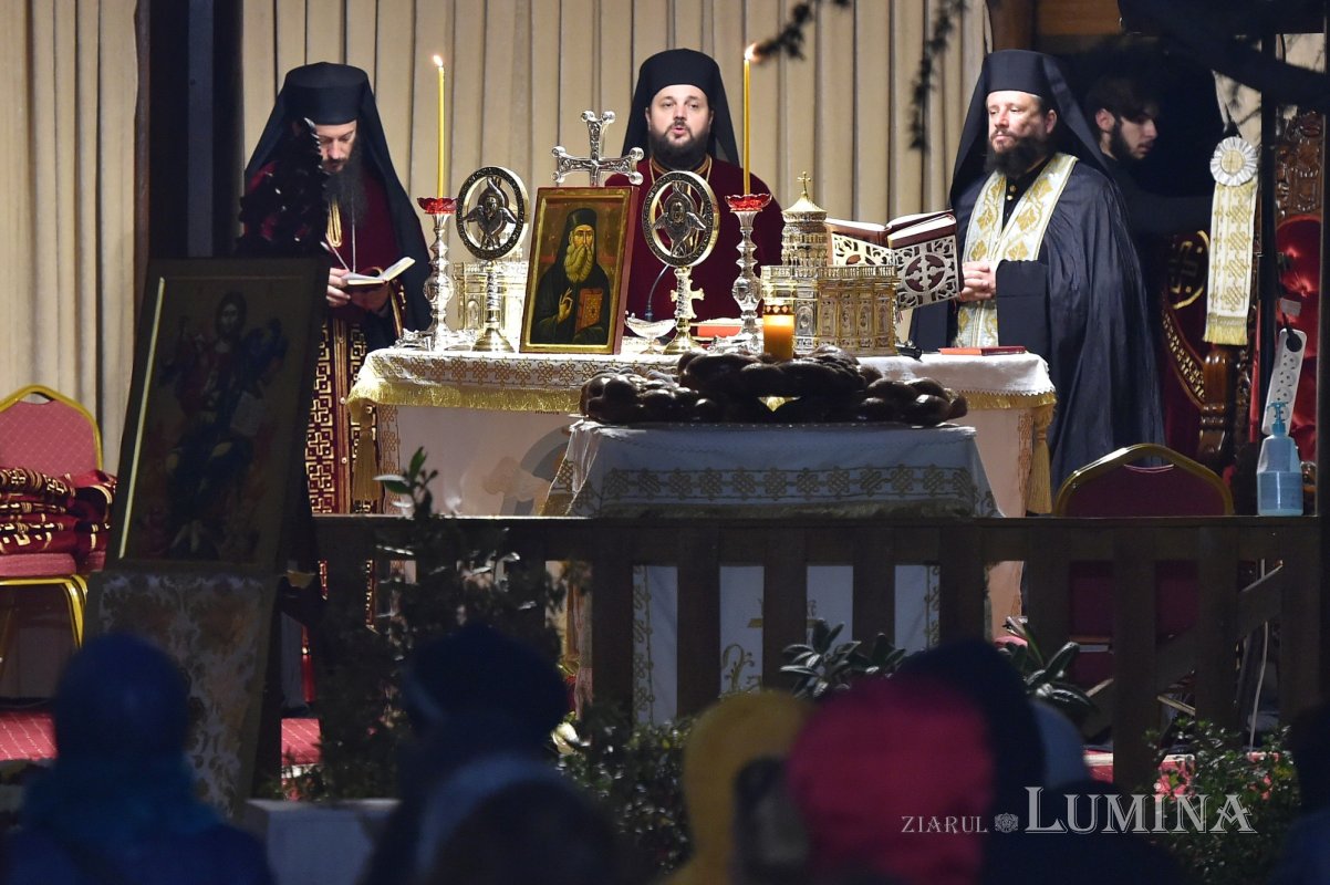 Laudă de seară adusă ierarhului tămăduitor de la Eghina 192047