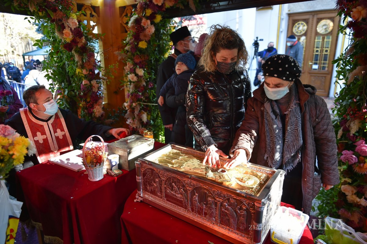 Cinstirea Sfântului Mucenic Mina la biserica sa din Capitală 192394