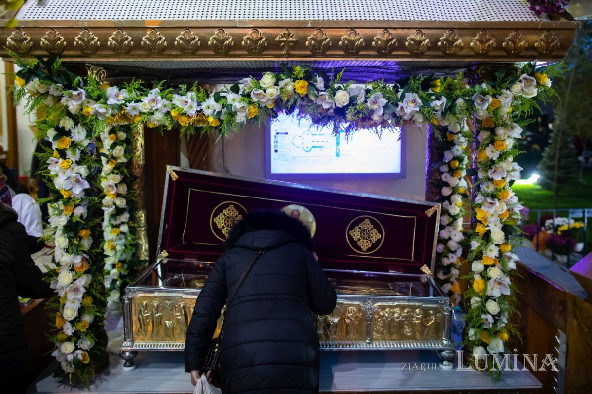 Priveghere cu ocazia hramului de toamnă al Paraclisului Catedralei Naționale 192543