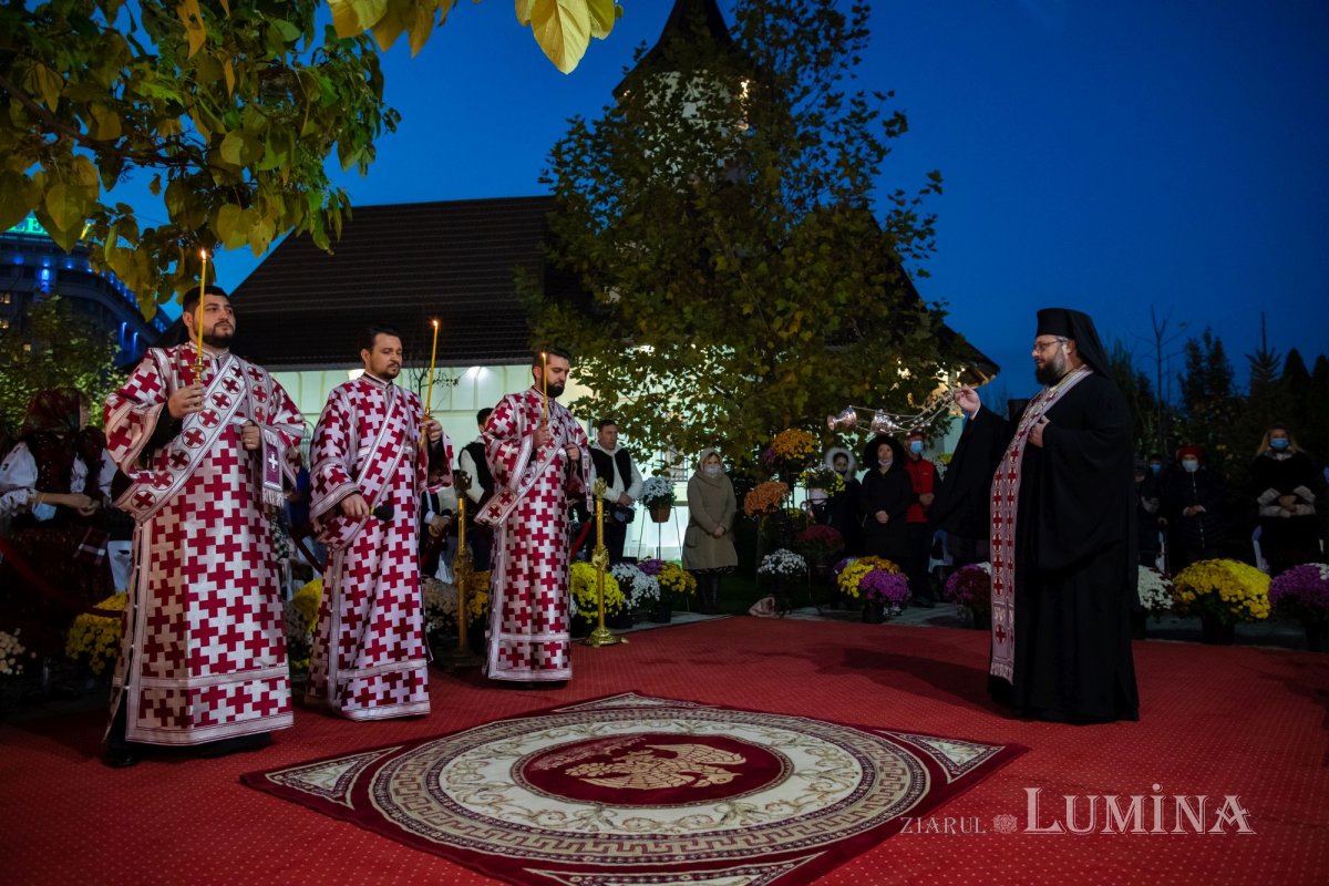 Priveghere cu ocazia hramului de toamnă al Paraclisului Catedralei Naționale 192546