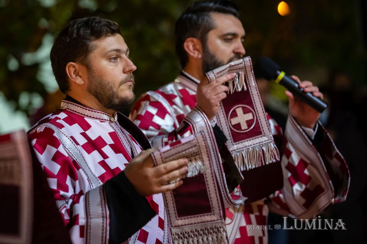 Priveghere cu ocazia hramului de toamnă al Paraclisului Catedralei Naționale 192565