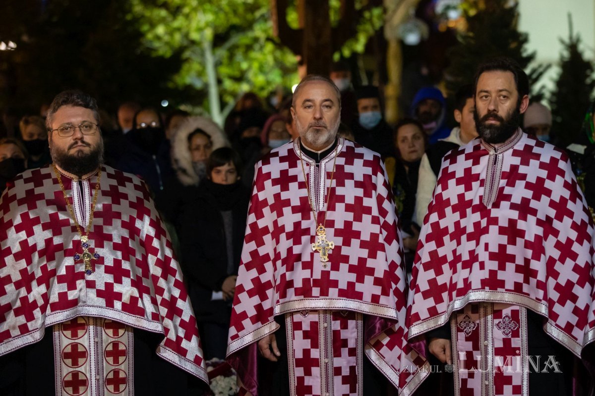 Priveghere cu ocazia hramului de toamnă al Paraclisului Catedralei Naționale 192580