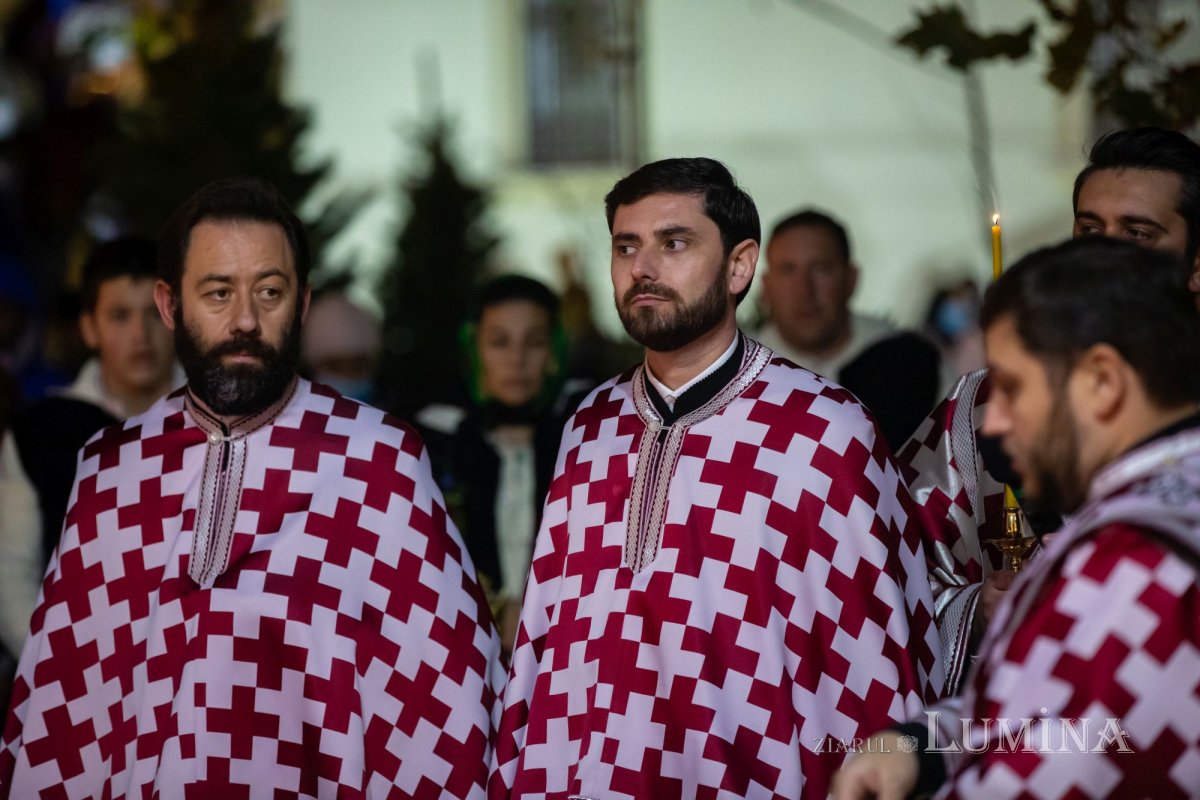 Priveghere cu ocazia hramului de toamnă al Paraclisului Catedralei Naționale 192582