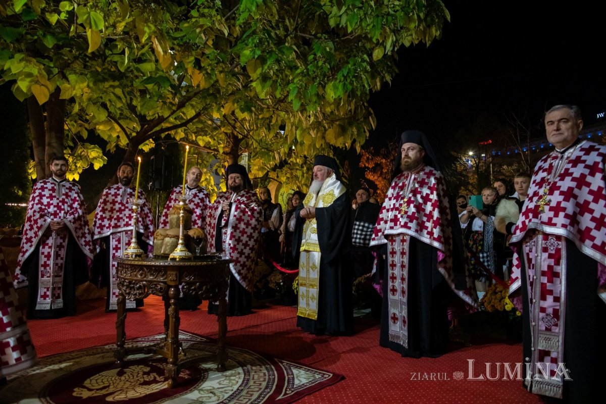 Priveghere cu ocazia hramului de toamnă al Paraclisului Catedralei Naționale 192590