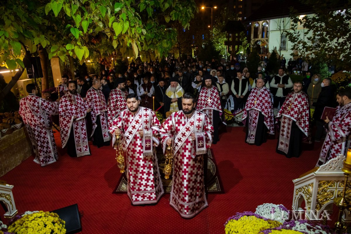 Priveghere cu ocazia hramului de toamnă al Paraclisului Catedralei Naționale 192591