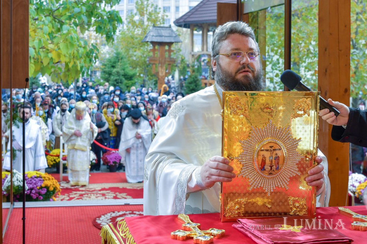 Un deceniu de slujire la Paraclisul Catedralei Mântuirii Neamului 192613