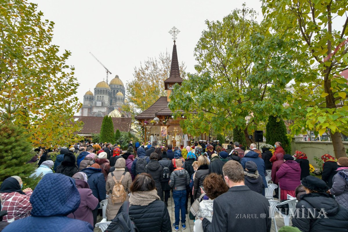 Un deceniu de slujire la Paraclisul Catedralei Mântuirii Neamului 192622