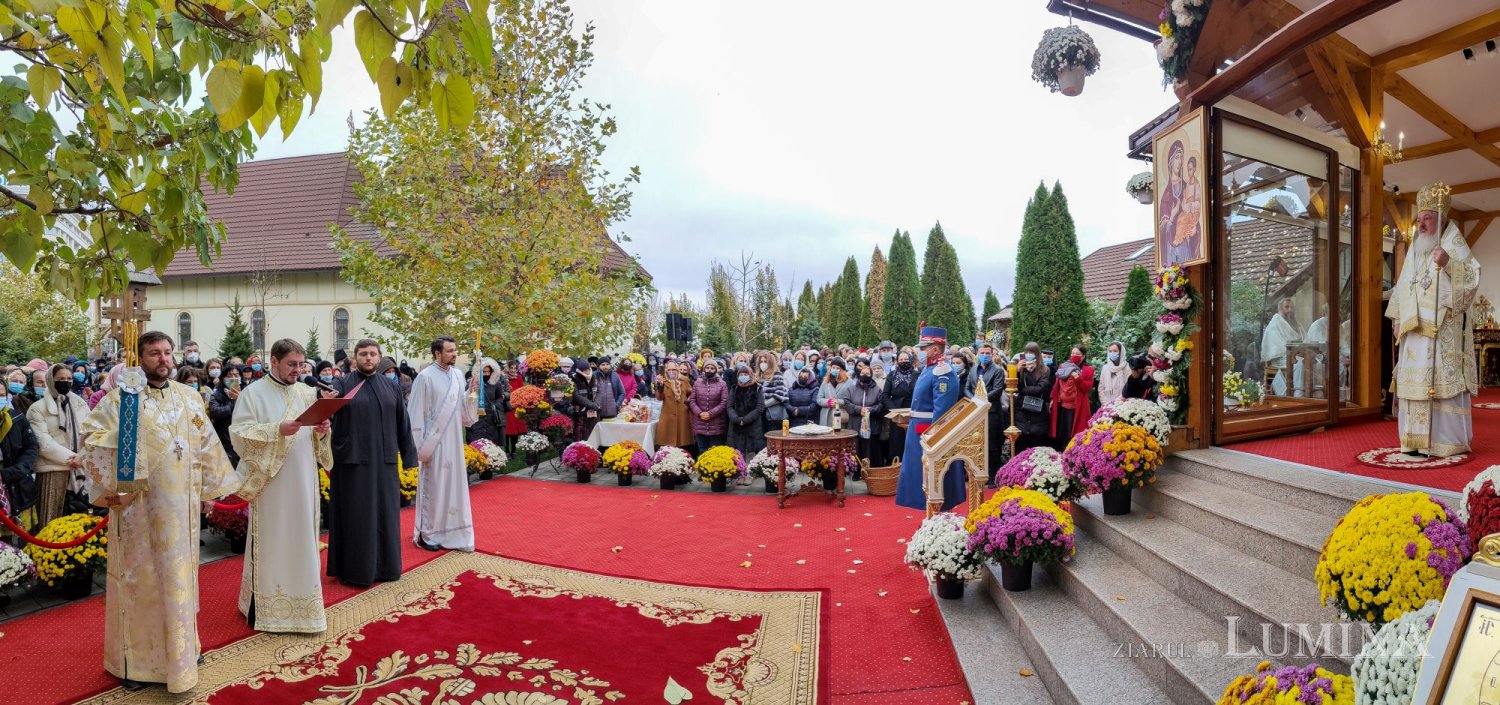 Un deceniu de slujire la Paraclisul Catedralei Mântuirii Neamului 192635