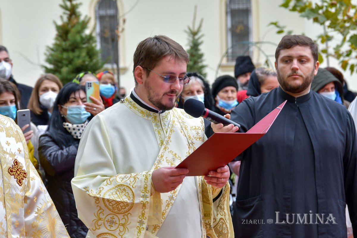 Un deceniu de slujire la Paraclisul Catedralei Mântuirii Neamului 192637