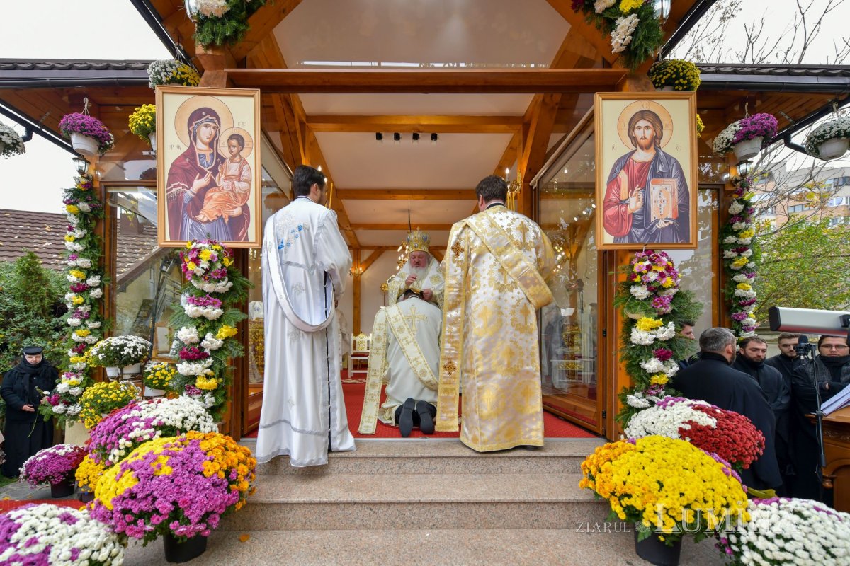Un deceniu de slujire la Paraclisul Catedralei Mântuirii Neamului 192638