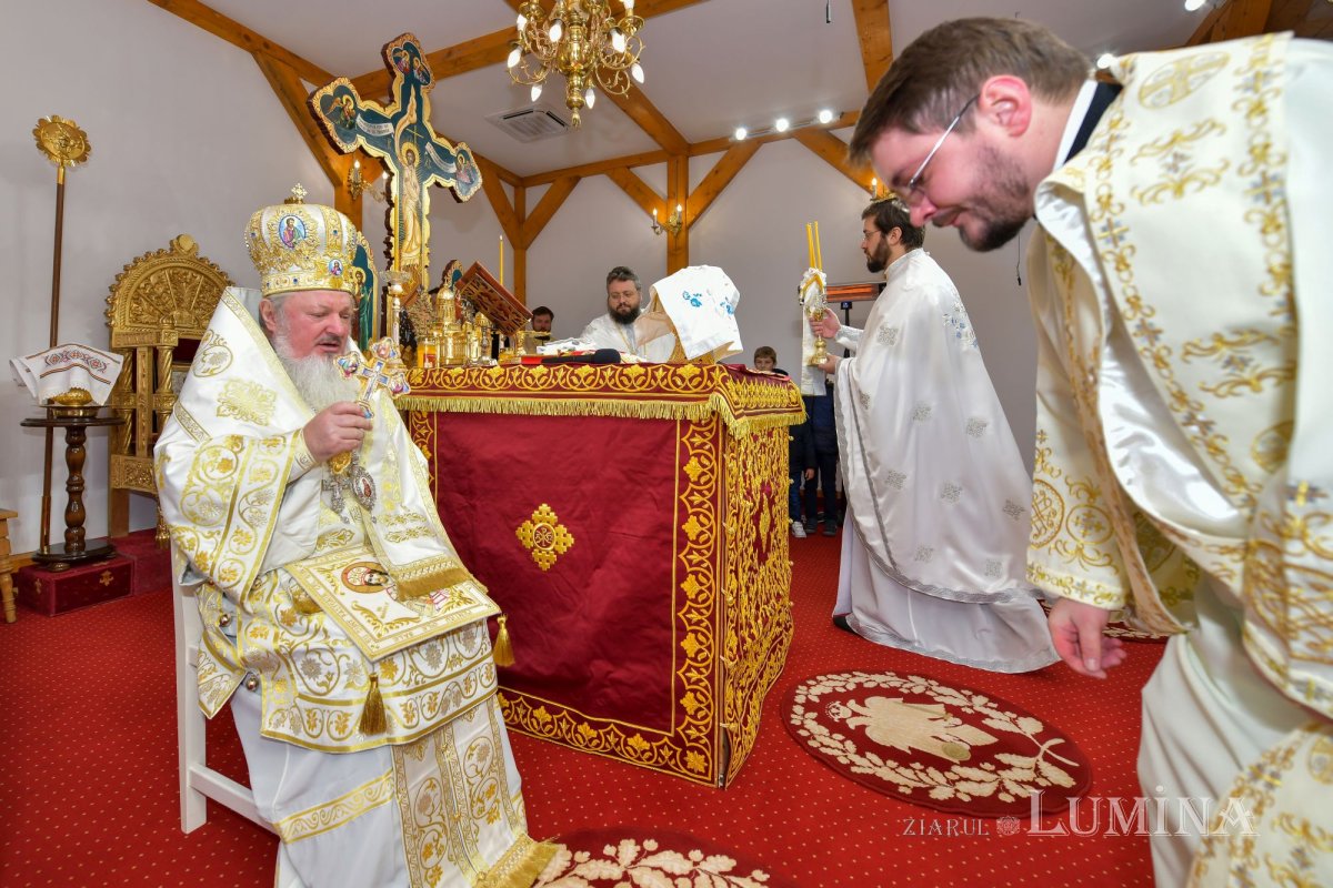 Un deceniu de slujire la Paraclisul Catedralei Mântuirii Neamului 192641