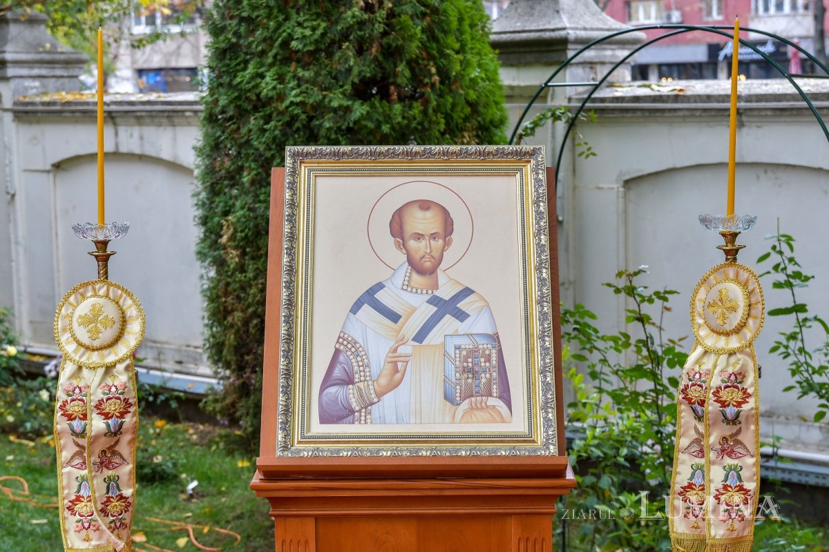 Un deceniu de slujire la Paraclisul Catedralei Mântuirii Neamului 192645